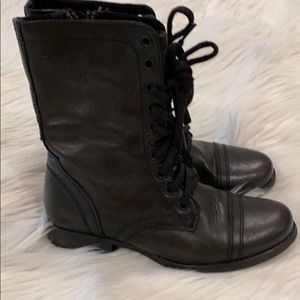 Black leather troopa combat boots